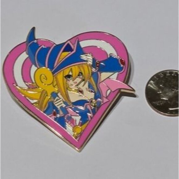 Dark Magician Girl Heart Enamel Pin YuGiOh Spellcaster Waifu Collectible - Picture 5 of 6